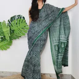 Satrani Green Cotton Printed Saree With Unstitched Blouse image 3