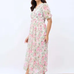 Styli Off-White Printed Maxi Dress image 3