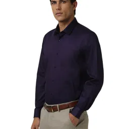 Van Heusen Purple Cotton Regular Fit Solid Shirt image 3