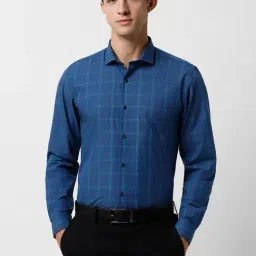 Peter England Blue Regular Fit Checks Shirt-image-77