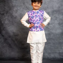 Jilmil Silk Knit Full Sleeves Solid Kurta Pyjama With Floral Printed Jacket Set - Cream image 3