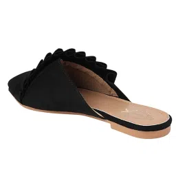Shoetopia Kids Black Casual Sandals image 3