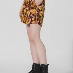 Only Brown Floral Print Shorts image 3