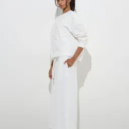 LOV by Westside White Floral Embroidered Cotton Sweatshirt image 3