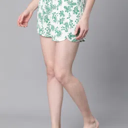 Oxolloxo White & Green Floral Print Shorts image 3