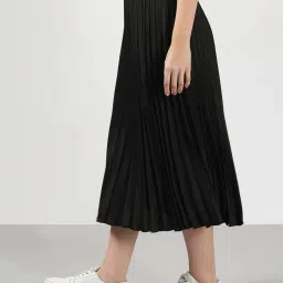 Vero Moda Jet Black Skirt image 3