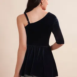 VAARARO One Shoulder Velvet Peplum Top image 3
