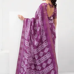 Satrani Purple Geometric Print Saree With Unstitched Blouse image 3