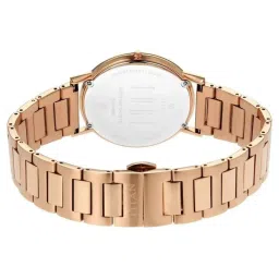 Titan Edge NS1595WM01 Analog Watch for Men image 3