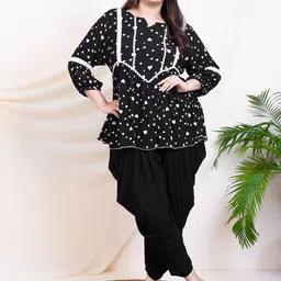 DEEBACO Printed Top With Harem Pant Co-Ords image 1