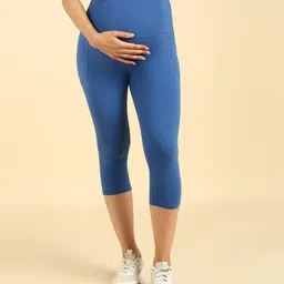 Zelena Ultrastretch Solid Yoga Maternity Capris With Pockets - Blue-image-13