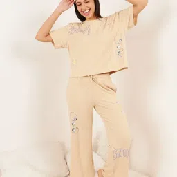 Sweet Dreams Brown Geometric Regular Fit T-Shirt & Pyjama Set image 4