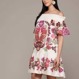 Label Ritu Kumar Off White Loose Fit Floral Print Dress image 3