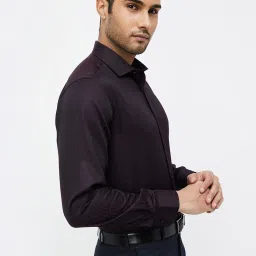 Code by Lifestyle Wine Slim Fit Self Design Shirt image 3