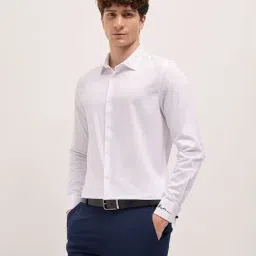 The Bear House White Cotton Tailored Fit Solid Formal Shirt-image-6