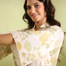 KALINI Printed Mandarin Collar Tunic with Palazzos image 2