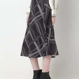 Vero Moda Jet Black Printed A-Line Midi Skirt image 3