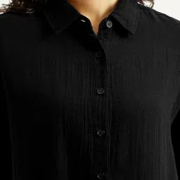 Levi's Women's Slim Fit Shirt image 4