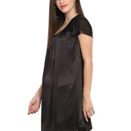 Qurvii Black Mini Shift Dress image 3