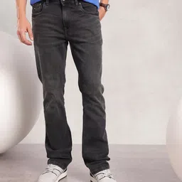 Nautica Men Straight Fit Light Fade Stretchable Jeans image 2