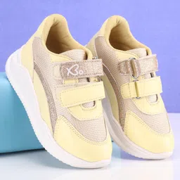 Babyoye Sneakers with Velcro Closure Glitter Detail - Yellow-picture-18