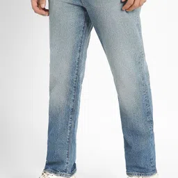 AMERICAN EAGLE OUTFITTERS Men Regular Fit Mid-Rise Light Fade Jeans image 5