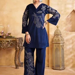 Kaftanize Embroidered V Neck Tunic With Palazzo Co-Ords-picture-13