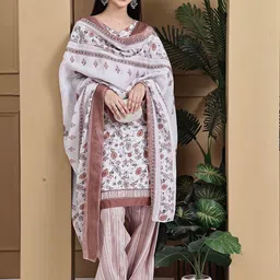 Roly Poly Women Floral Printed Regular Kurta with Trousers & Dupatta-image-33