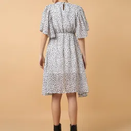 showoffff SHOWOFF Off-White Printed A-Line Dress image 4