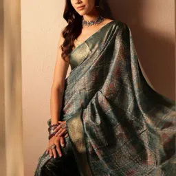 Libas Blue Printed Saree With Unstitched Blouse image 4