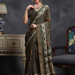 Saree Mall Green Printed Saree With Unstitched Blouse-image-90
