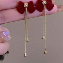 VAGHBHATT Gold-Plated Contemporary Drop Earrings-picture-4