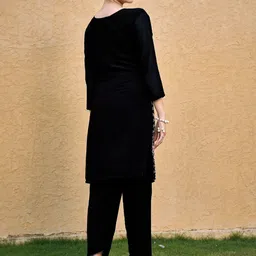 DIVASTRI Women Ethnic Motifs Embroidered Regular Mirror Work Kurta with Trousers image 2