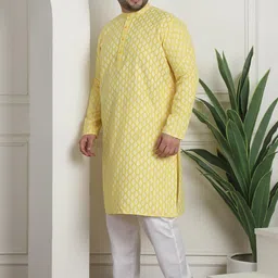 sojanya Plus (Since 1958) Men's Cotton Blend Printed Kurta with White Churidar Pyjama image 3