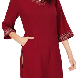 max Women's Rayon Solid Regular Kurta image 1