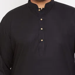 vastramay Men's Cotton Blend Solid Regular Kurta image 5