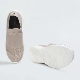 max Womens Women Textured Slip-on Sports Shoes Sports Shoes image 5