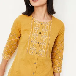 max Women's Cotton Blend Regular Kurta image 3