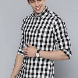 the indian garage co Men Slim Fit Checkered Full Sleeves Cutaway Collar Casual Shirt image 5
