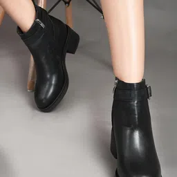 alleviater Casual Premium Made Leather Ankle Buckled Boots For Women image 3