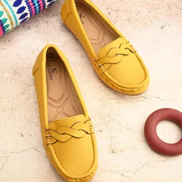 xe looks Women's Wave Design Loafer Ballet & Moccasins Faux Leather, Trendy and Stylish, Slip-on Mule Shoes for Daily Casual Wear & Formal Wear for Women & Girls image 2