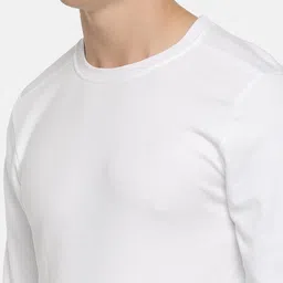 macroman m-series Men's Solid Regular Fit Thermal Upper image 5