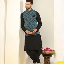 kisah Men's Nehru Jacket, Coral Silk Blend, Woven Design Mandarin Collar Regular Fit Sleeveless image 5