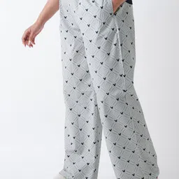 bewakoof Women's All Over Print Regular Fit Poplin Plus Size Pyjama image 2