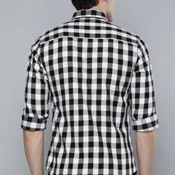 the indian garage co Men Slim Fit Checkered Full Sleeves Cutaway Collar Casual Shirt image 4