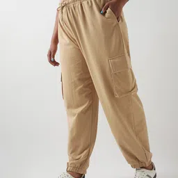 bewakoof Air 1.0 Women's Terry Solid Super Loose Fit Plus Size Joggers image 2