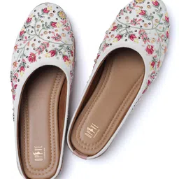 opive fashion hub OPIVE's Mehandi Women's Mojari Jutti Ethnic Punjabi Juttis Traditional Flat Embroidered Canvas Fancy Bellies Comfortable Sole for Womens & Girls image 1