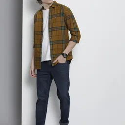 the indian garage co Men Regular Fit Checkered Full Sleeves Cutaway Collar Casual Shirt image 5