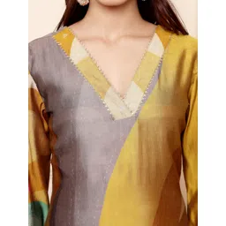 varanga Women Olive Abstract Printed Gota Lace Detailed Kurta with Solid Trouser – Stylish Ethnic Set image 5