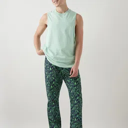 bewakoof Official Peanuts Merchandise Men's All Over Printed Regular Fit Poplin Cotton Pyjamas image 4